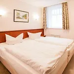 Strandvillen Binz - Ferienwohnung Mit Meerblick, 1 Schlafzimmer Und Balkon Sv-752